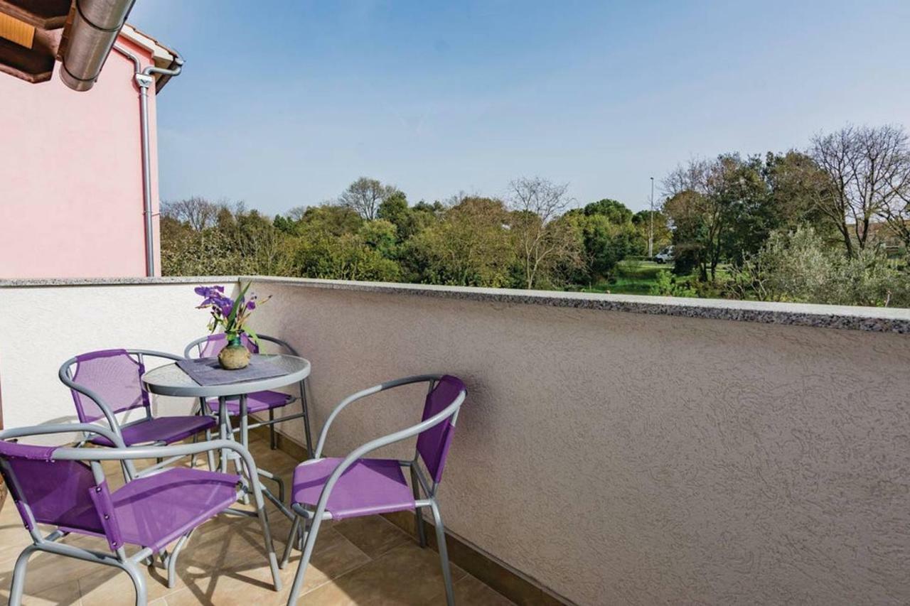 Apartment Rosa 2 로비니 외부 사진