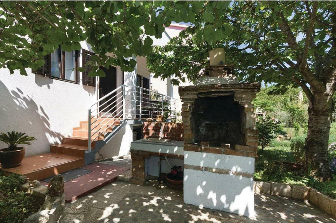 Apartment Rosa 2 로비니 외부 사진