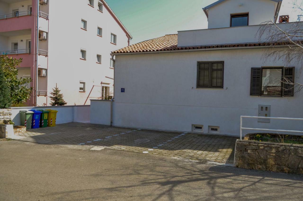 Apartment Rosa 2 로비니 외부 사진